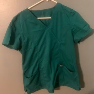 Cherokee forest green scrub top with two front pockets / Women's Medium